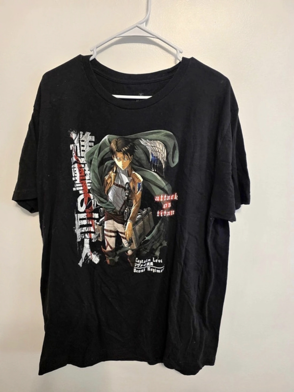 Crunchyroll Attack on Titan Season 3 Black Graphic Tee Size XL Like New